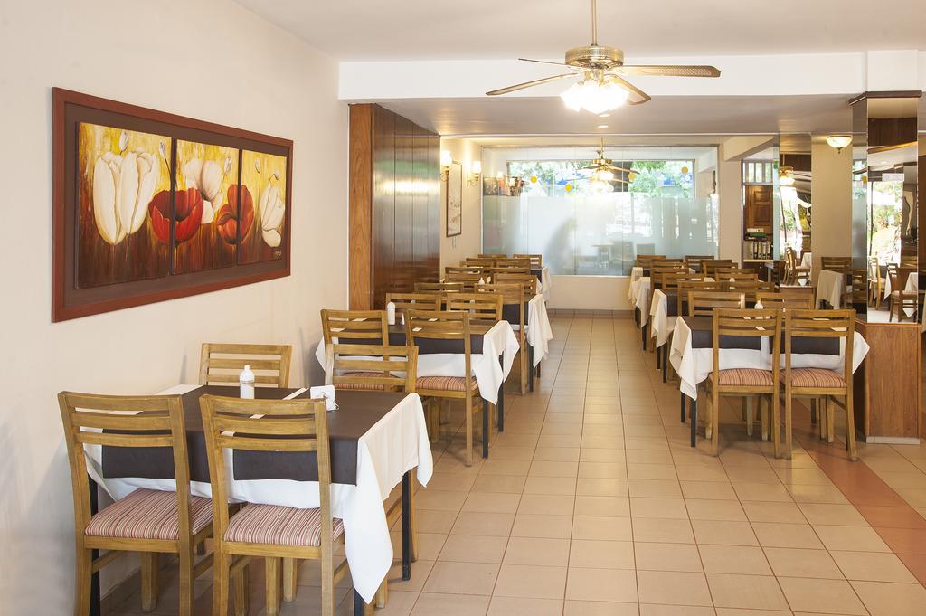 Hotel Carollo Mendoza Exteriör bild